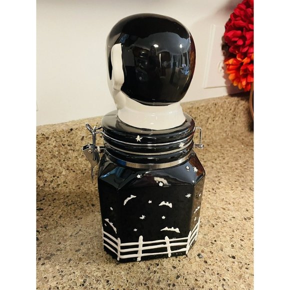 Dracula with Cap Cookie Storage Jar - HERITAGE MINT Holiday Collection Halloween - Picture 3 of 12